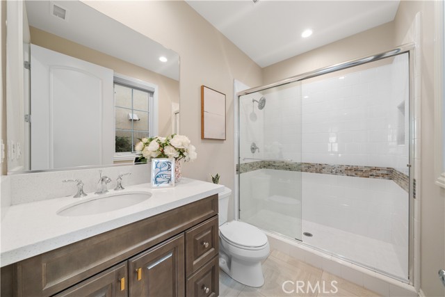 Detail Gallery Image 22 of 67 For 57 Kite, Irvine,  CA 92618 - 5 Beds | 5/1 Baths