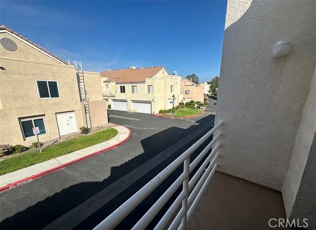 25524 #D Schubert Circle, Stevenson Ranch CA: https://media.crmls.org/medias/21b8a38b-c45b-4fe8-b6ad-946d1cd076a9.jpg