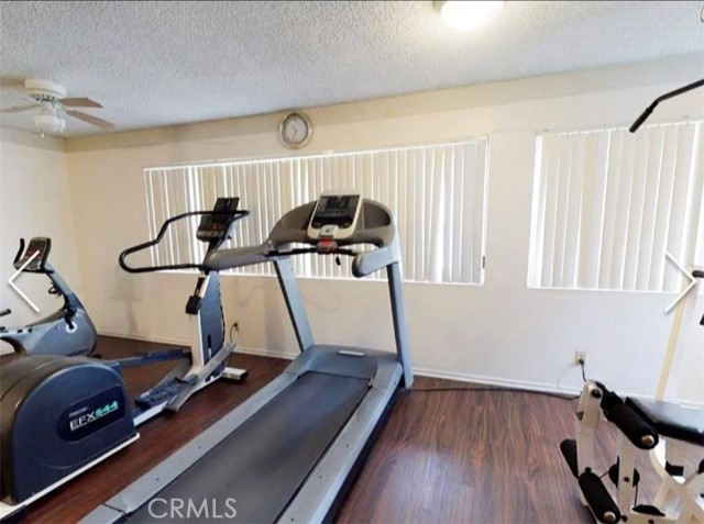 Detail Gallery Image 9 of 11 For 209 S Prospect Ave #101,  Redondo Beach,  CA 90277 - 1 Beds | 1 Baths