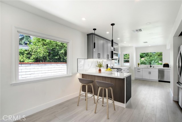 Detail Gallery Image 7 of 29 For 4061 Maplewood Pl, Riverside,  CA 92506 - 3 Beds | 2 Baths