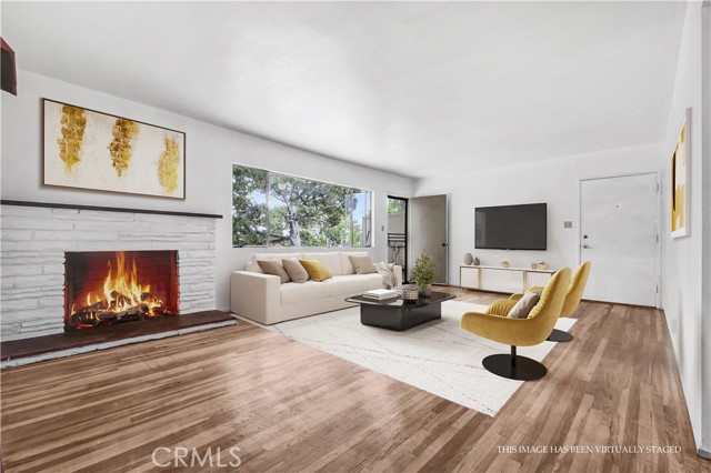 Detail Gallery Image 5 of 25 For 305 Raymondale Dr #L,  South Pasadena,  CA 91030 - 2 Beds | 1 Baths