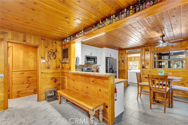 Detail Gallery Image 8 of 66 For 54055 Strawberry Valley Dr, Idyllwild,  CA 92549 - 4 Beds | 2 Baths