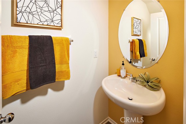Detail Gallery Image 8 of 13 For 30504 Genesis Ct, Winchester,  CA 92596 - 3 Beds | 2/1 Baths