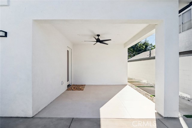 Detail Gallery Image 34 of 51 For 14931 Vose St, Van Nuys,  CA 91405 - 7 Beds | 6/1 Baths