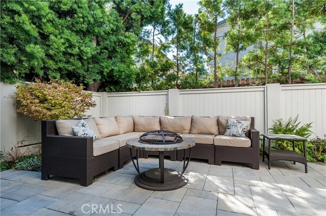 1910 Nelson Avenue, Redondo Beach, California 90278, 4 Bedrooms Bedrooms, ,3 BathroomsBathrooms,Residential,Sold,Nelson,SB17243163