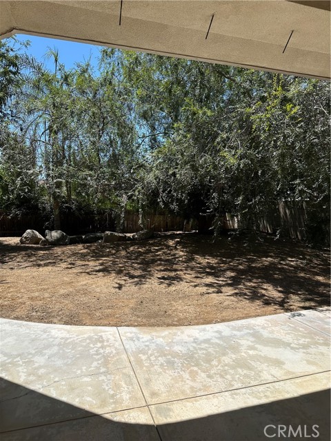 9003 Forest Oaks Court, Bakersfield CA: https://media.crmls.org/medias/21bbd019-aca3-4a98-8e64-43cbf3704c78.jpg