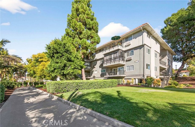 Detail Gallery Image 26 of 43 For 2393 W via Mariposa 2b,  Laguna Woods,  CA 92637 - 2 Beds | 2 Baths