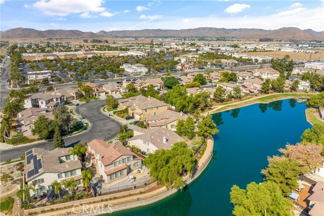 Detail Gallery Image 6 of 39 For 3012 Bridgewater Cir, Hemet,  CA 92545 - 3 Beds | 3 Baths