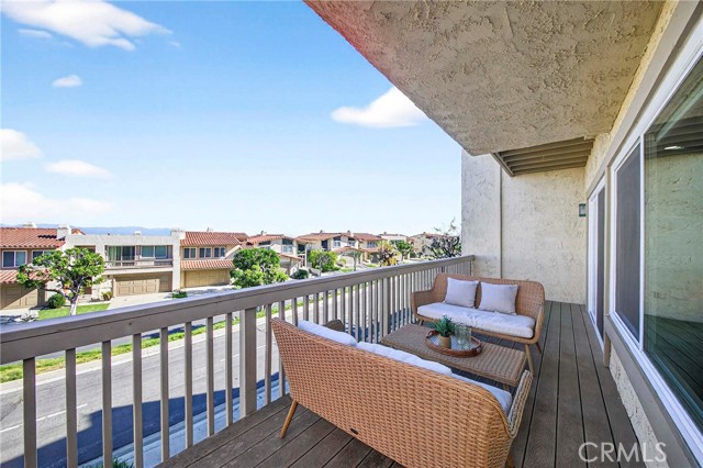 Detail Gallery Image 32 of 41 For 25 Hilltop Cir, Rancho Palos Verdes,  CA 90275 - 2 Beds | 2/1 Baths