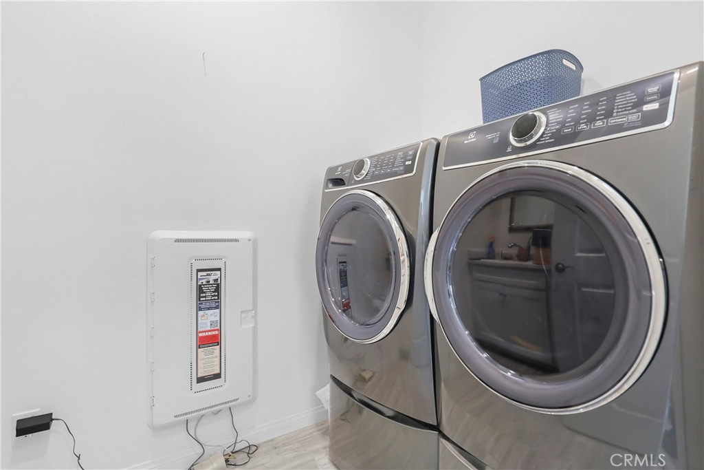 MLS #OC25201228 image #15