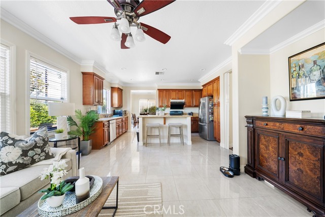 Detail Gallery Image 16 of 61 For 13 Frances Cir, Buena Park,  CA 90621 - 4 Beds | 3 Baths
