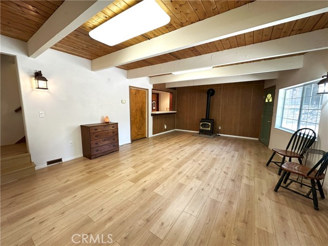 Detail Gallery Image 13 of 51 For 1928 Wilderness Rd, Running Springs,  CA 92382 - 4 Beds | 2 Baths