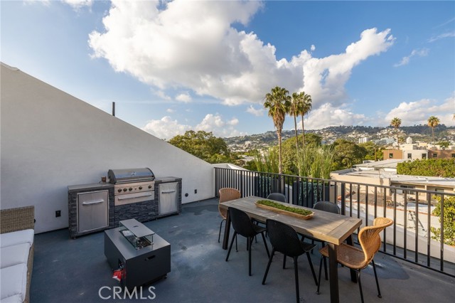 Detail Gallery Image 21 of 24 For 528 N Flores St #102,  West Hollywood,  CA 90048 - 2 Beds | 2/1 Baths