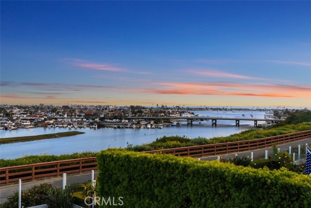 Detail Gallery Image 40 of 44 For 31 Cape Andover, Newport Beach,  CA 92660 - 4 Beds | 3/1 Baths