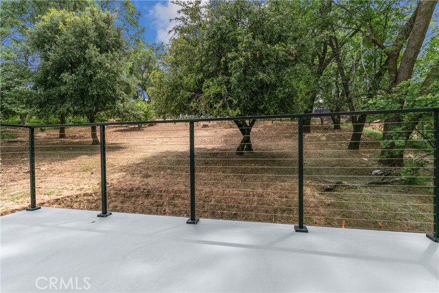 1670 Grass Valley Road, Lake Arrowhead CA: https://media.crmls.org/medias/21bf9b50-48f0-46b4-a91d-7b45cfe5edb1.jpg