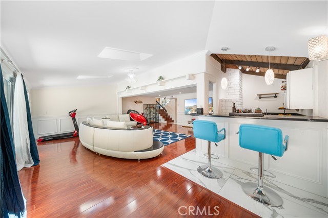 23072 Aspen Knoll Drive, Diamond Bar CA: https://media.crmls.org/medias/21bfdb42-8ee2-4dcc-9b18-d92f0abb7d7e.jpg