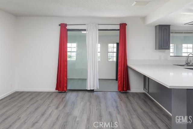 Detail Gallery Image 8 of 19 For 8525 Great Circle, California City,  CA 93505 - 4 Beds | 2 Baths