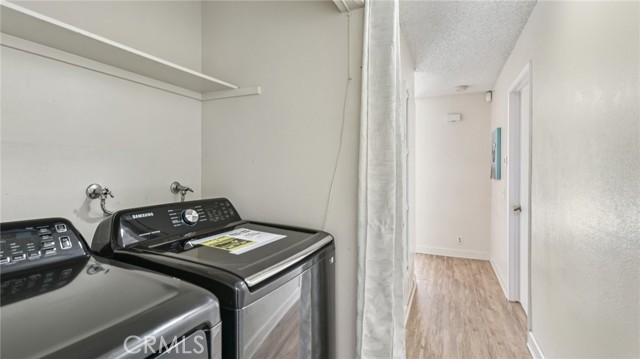 Image 23 of 29 For 6816 Alondra Boulevard 43