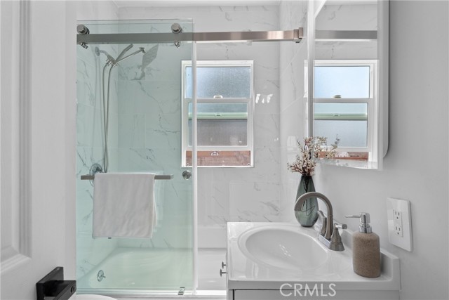 Detail Gallery Image 12 of 39 For 2461 Saint Pierre, Altadena,  CA 91001 - 4 Beds | 2 Baths