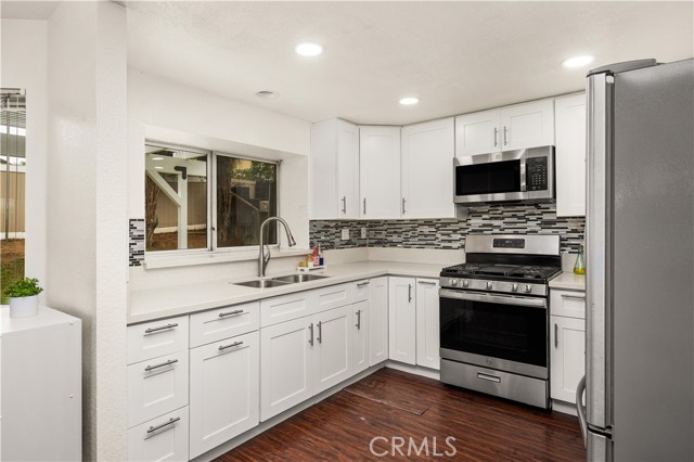 Detail Gallery Image 3 of 39 For 3267 Tyler, Riverside,  CA 92503 - 4 Beds | 3 Baths