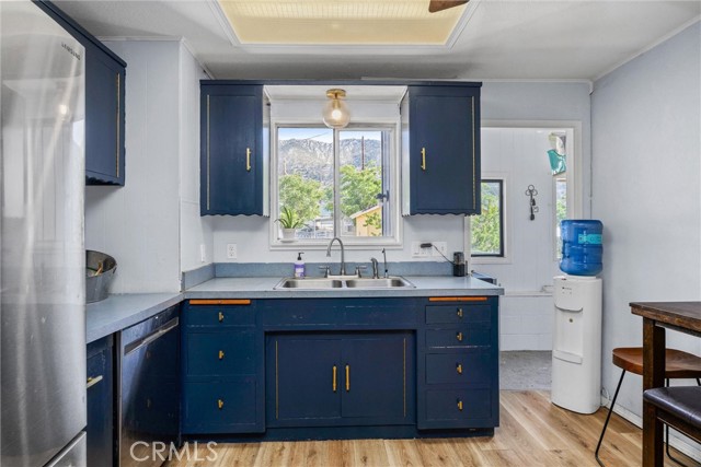 4201 Irvon Trail, Frazier Park CA: https://media.crmls.org/medias/21c11489-2546-4088-84aa-a0b6b69fa1b7.jpg