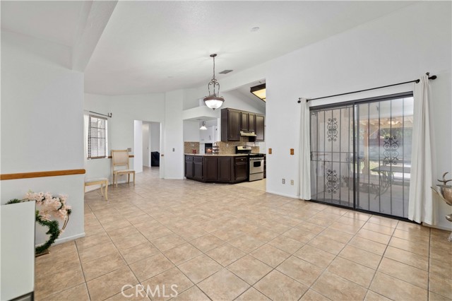 3648 Marilynn Street, Lancaster CA: https://media.crmls.org/medias/21c13817-d623-4653-9991-bed1dfe97beb.jpg