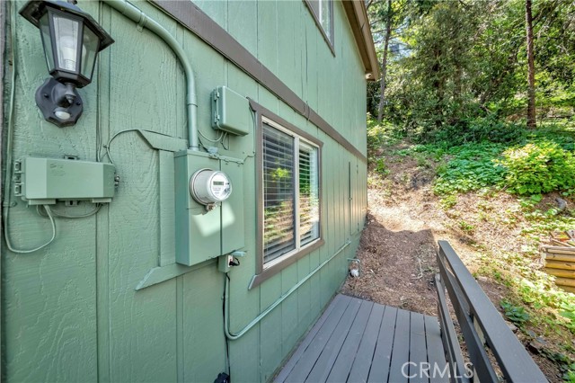Detail Gallery Image 14 of 46 For 828 Fern Dr, Crestline,  CA 92325 - 2 Beds | 1/1 Baths
