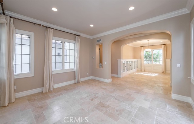 24 Wharfside Drive, Newport Coast CA: https://media.crmls.org/medias/21c24e72-25c6-4797-97a6-2df2314ab0d3.jpg