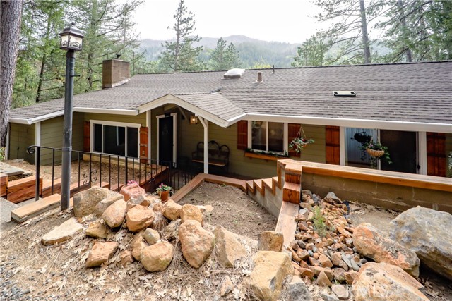 Photo of 16341 Golf Road, Cobb, CA 95426