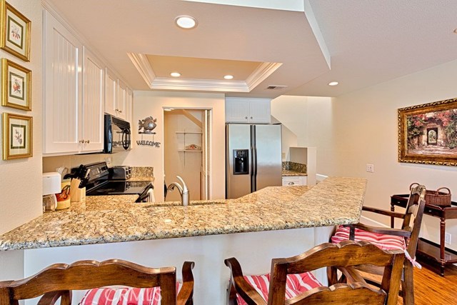 Detail Gallery Image 5 of 13 For 619 Springbrook, Irvine,  CA 92614 - 2 Beds | 2 Baths