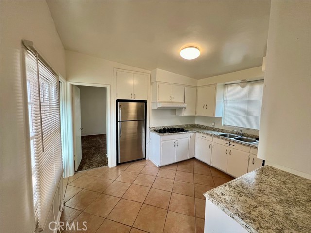 Detail Gallery Image 3 of 10 For 9217 Sunglow Ave a,  Pico Rivera,  CA 90660 - 2 Beds | 1 Baths