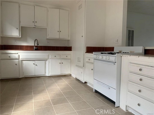 Detail Gallery Image 11 of 34 For 3411 W Orange Ave #18,  Anaheim,  CA 92804 - 2 Beds | 1 Baths