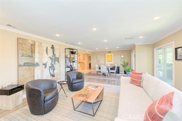 3242 San Amadeo, Laguna Woods CA: https://media.crmls.org/medias/21c72b49-3a17-4f76-bf83-6fea245a5e24.jpg