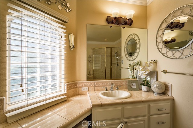 Detail Gallery Image 22 of 60 For 2002 Cilantro Dr, Redding,  CA 96003 - 4 Beds | 3 Baths