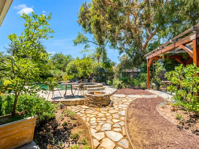 10335 Sylvia Avenue, Porter Ranch CA: https://media.crmls.org/medias/21c8993e-4085-4382-80c9-ffb5149b75a2.jpg