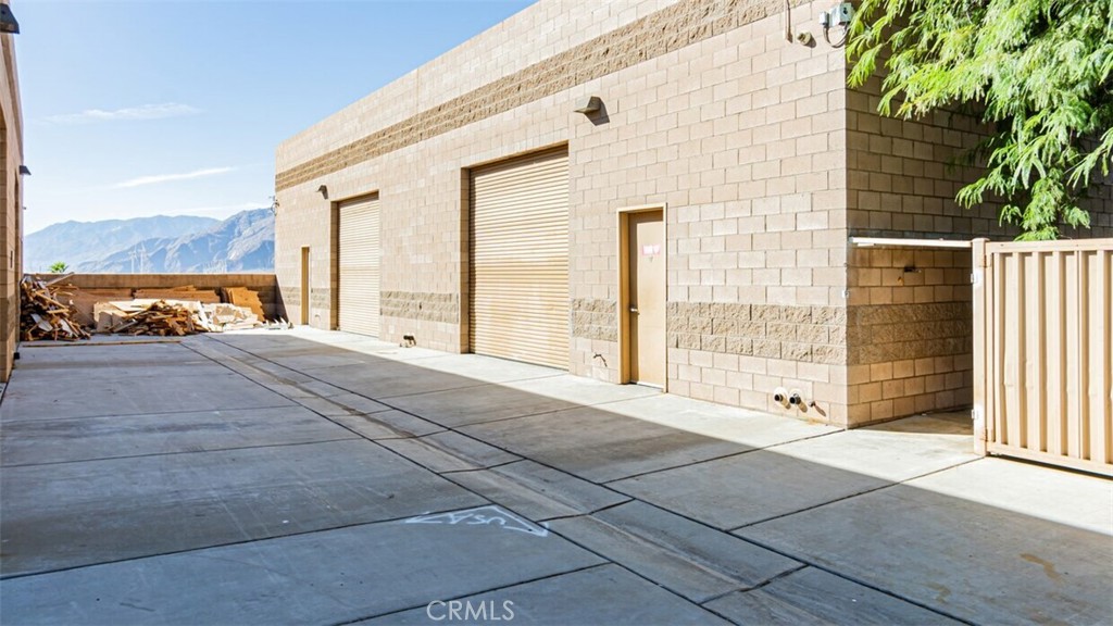 MLS #OC25218219 image #2