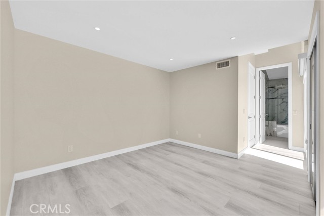 5 Crest Circle, Corona del Mar CA: https://media.crmls.org/medias/21c98e36-ec3e-4aea-ad78-679cff5c005e.jpg