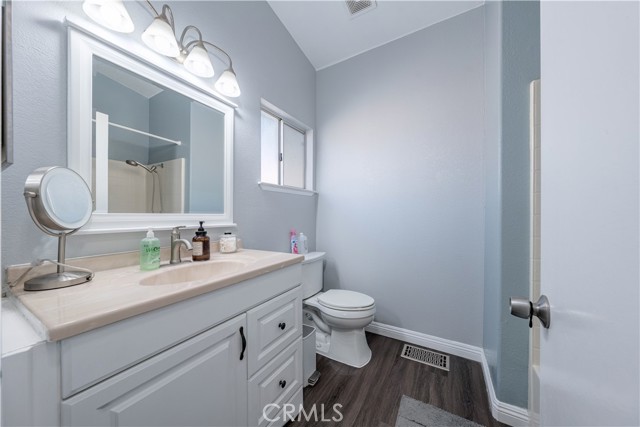 Detail Gallery Image 19 of 29 For 122 Hornbeam, Fountain Valley,  CA 92708 - 3 Beds | 2 Baths