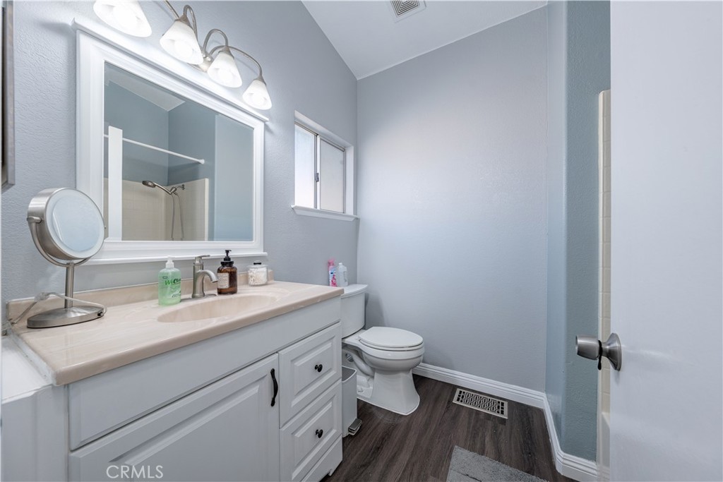 MLS #OC25247907 image #18