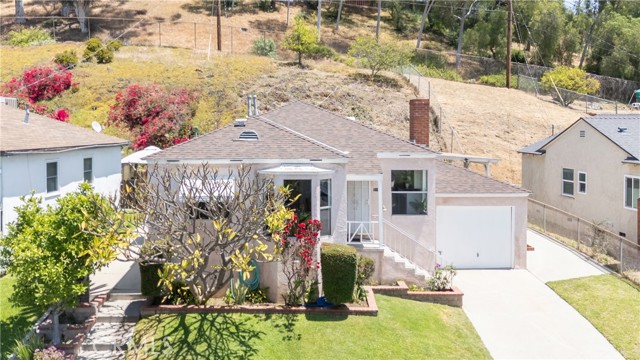 Detail Gallery Image 3 of 32 For 4435 Gateside Drive, Los Angeles,  CA 90032 - 2 Beds | 1 Baths