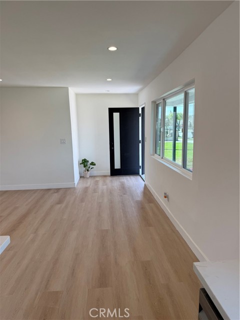 Detail Gallery Image 6 of 23 For 14102 S Parmelee, Compton,  CA 90222 - 3 Beds | 1 Baths