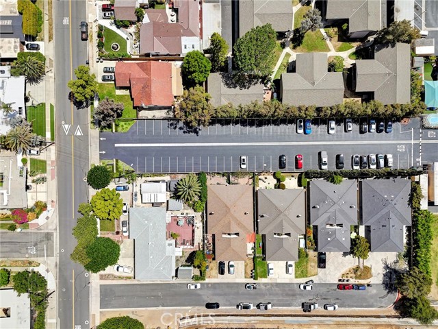 402 E Glendale Drive, Orange CA: https://media.crmls.org/medias/21cb4eea-7903-4f29-84b8-4e2321c9b0a5.jpg