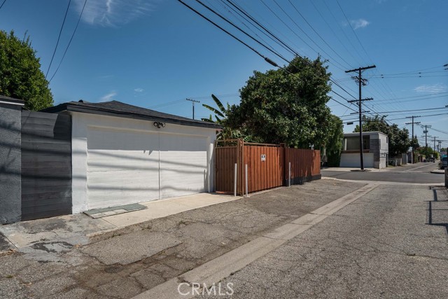 Detail Gallery Image 25 of 27 For 11804 Tennessee Pl, Los Angeles,  CA 90064 - 3 Beds | 2 Baths