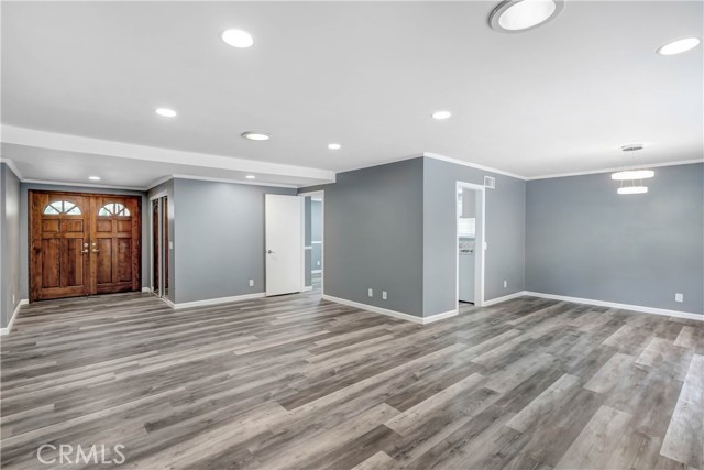 65 Pinewood Avenue photo 5