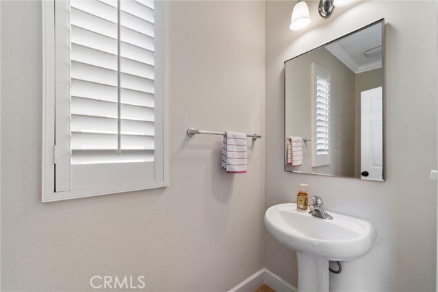 Detail Gallery Image 22 of 39 For 4437 Cabot Dr, Corona,  CA 92883 - 3 Beds | 2/1 Baths