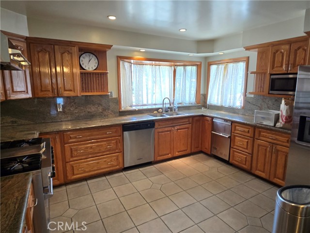 Detail Gallery Image 8 of 33 For 10313 Woodstead Ave, Whittier,  CA 90603 - 3 Beds | 2 Baths