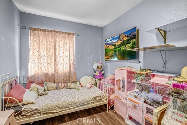10517 Firmona Avenue, Inglewood CA: https://media.crmls.org/medias/21cd2194-292d-425b-9718-b3d6851dc81c.jpg