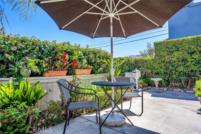 Serene and private front courtyard