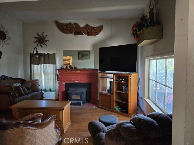 Detail Gallery Image 9 of 27 For 813 I Street, Marysville,  CA 95901 - 4 Beds | 2 Baths