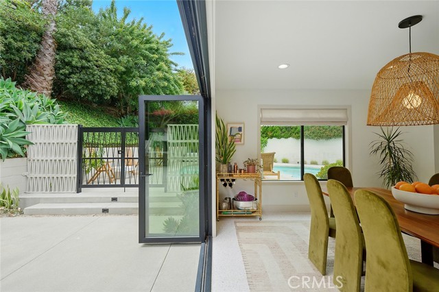 6360 E Vera Crest Drive, Long Beach CA: https://media.crmls.org/medias/21ce52a6-de10-4b26-993f-d9701d4dfb57.jpg
